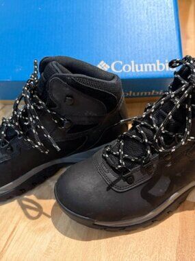 Columbia Hiking Boots